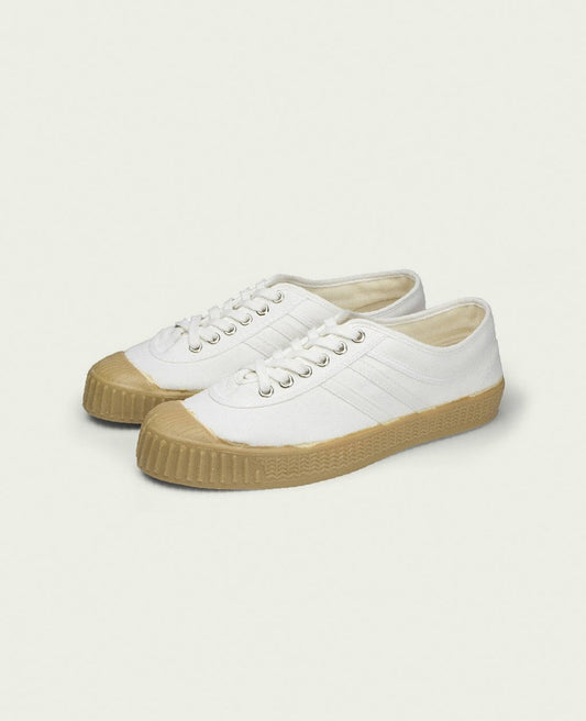 【廃番セール】カートに入れると50%OFF!   INN-STANT(インスタント) スニーカー / #801