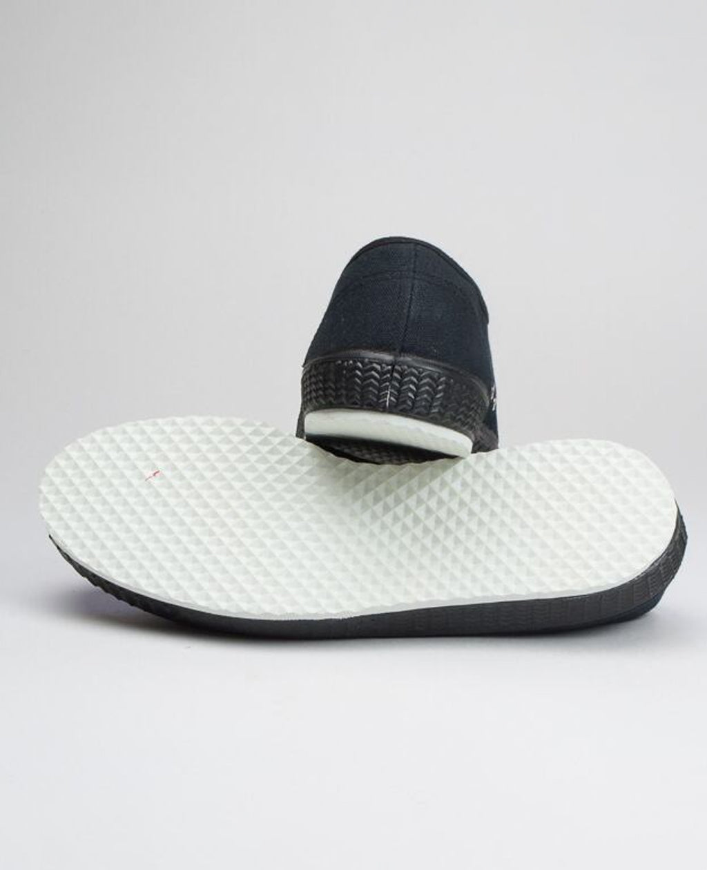 【廃番セール】カートに入れると50%OFF!   INN-STANT(インスタント) スニーカー / #703