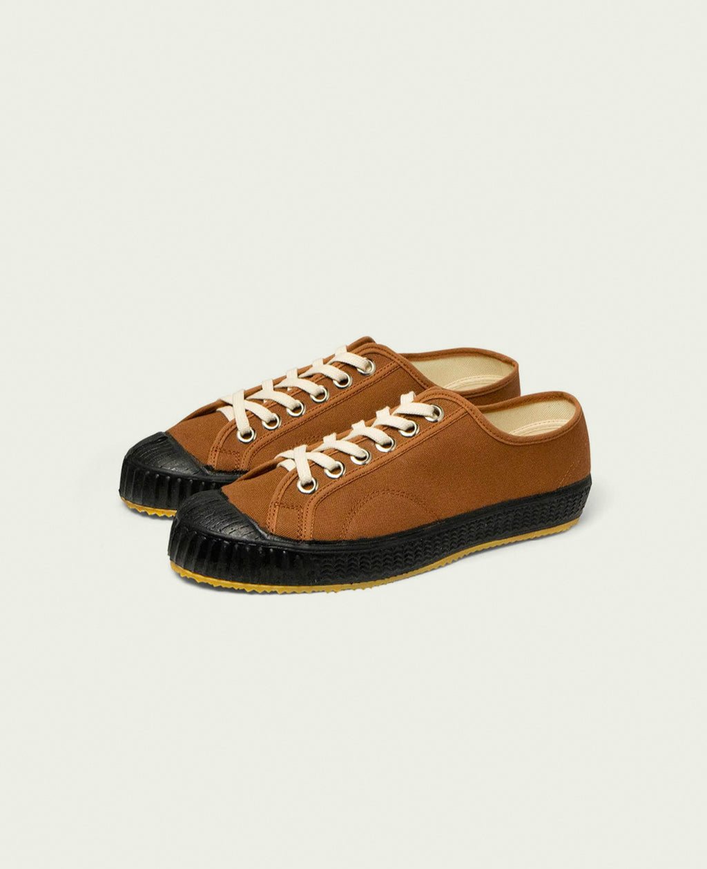 【廃番セール】カートに入れると50%OFF!   INN-STANT(インスタント) スニーカー / #705