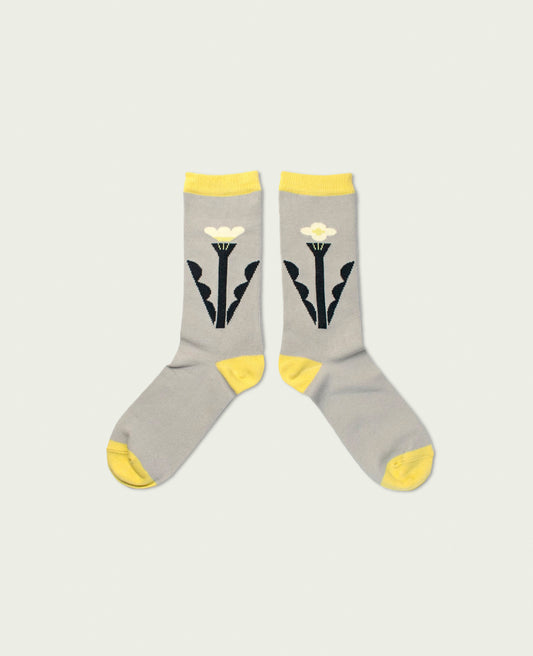 materi(マテリ) Socks | flower(ますたにあやこ)Gray