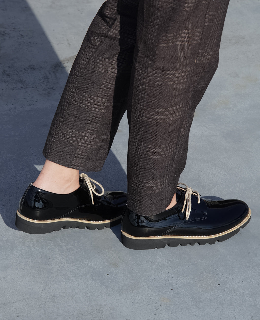 materi(マテリ) ブラックレザーシューズ