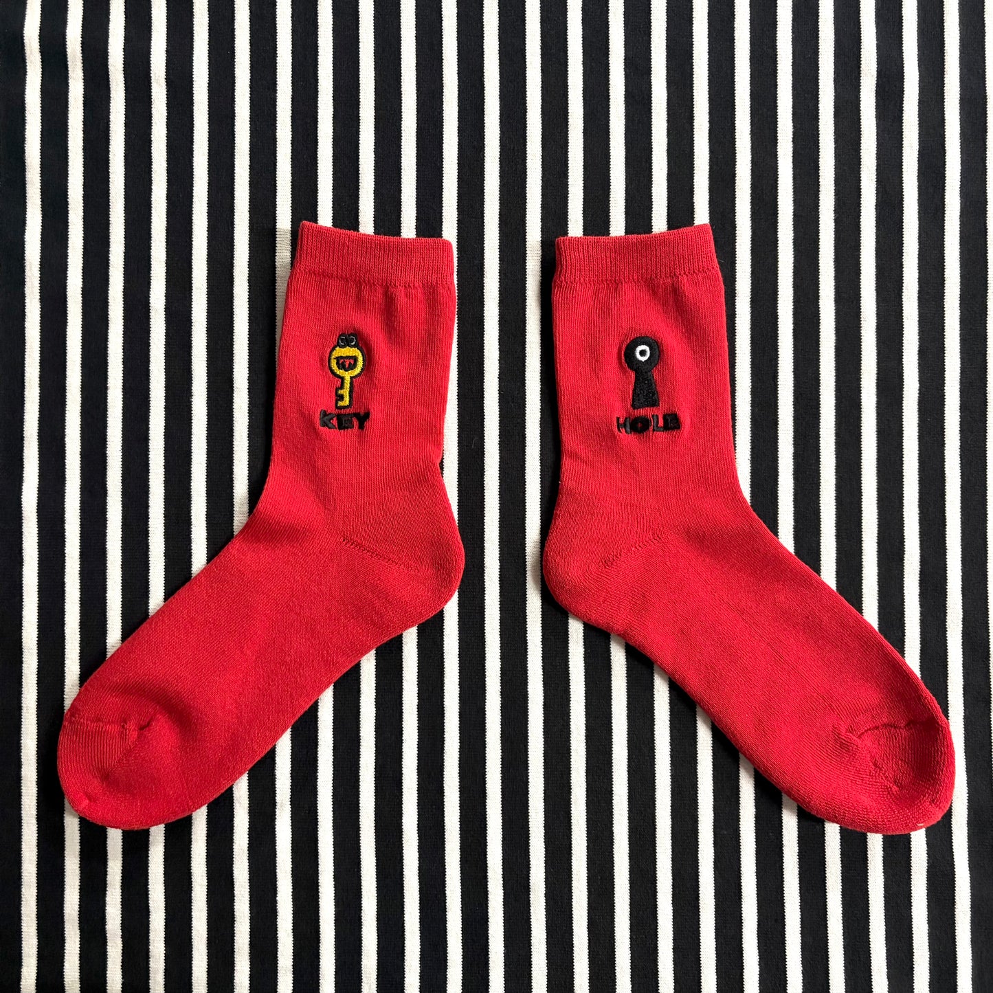 NEGOSOCKS パイルソックス　KEY×HOLE　RED
